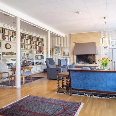 Lindallen 招待所 *