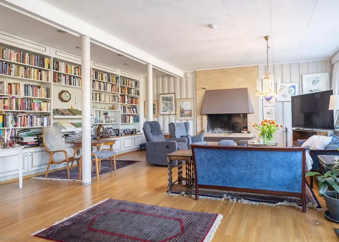 Lindallen بيت ضيافة *